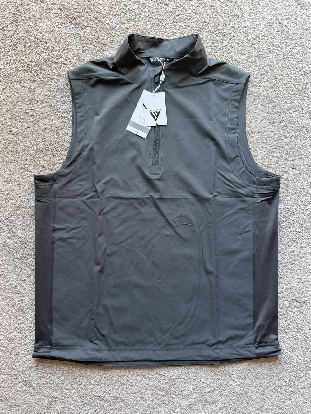 NWT Levelwear Golf Vest